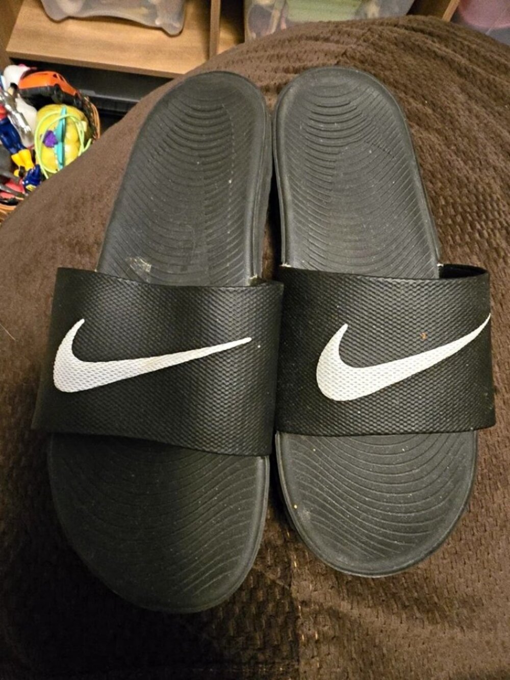 Nike Slide Black Slip-On Sandals Logo Synthetic Upper US 7
